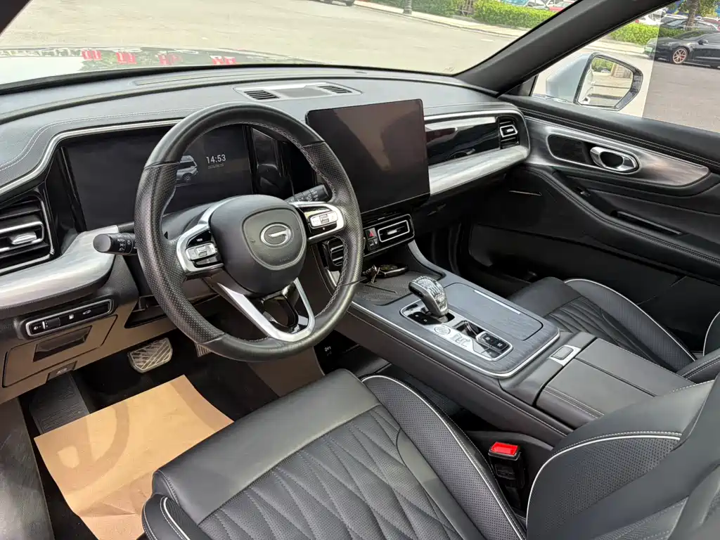 GAC Trumpchi GS8 Navigator Series 2.0 TGDI 2 WD Luxury Connected (7-seat)