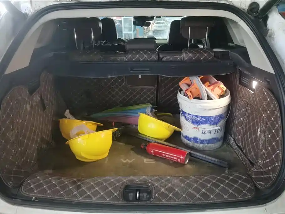WEY VV6 2.0 T 2 WD Smart Guard +