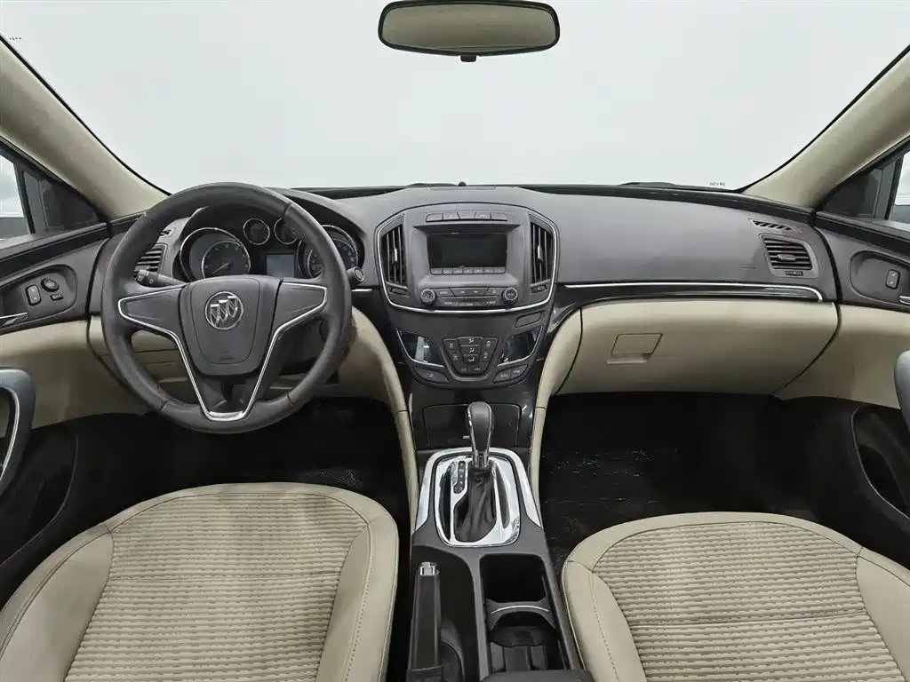 Regal 2.0 L Leading Fashion