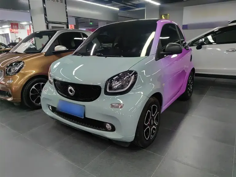smart fortwo 1.0 L 52 kW Hardtop Beloved Special Edition