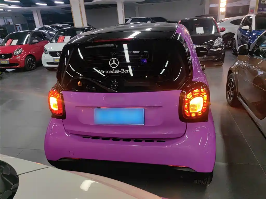 smart fortwo 1.0 L 52 kW Hardtop Beloved Special Edition