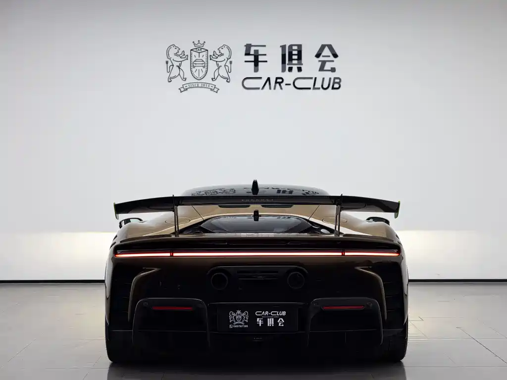 SF90 SF90 2026款 3.9 T 自动