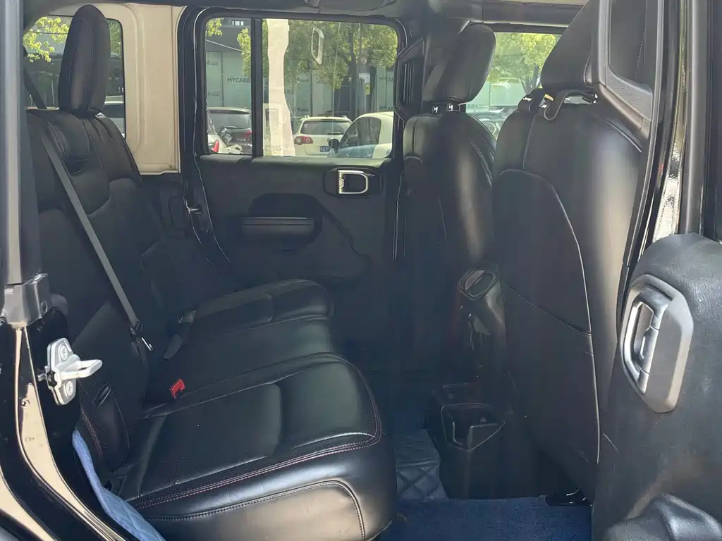 Wrangler 牧马人 2022款 2.0 T 加规版