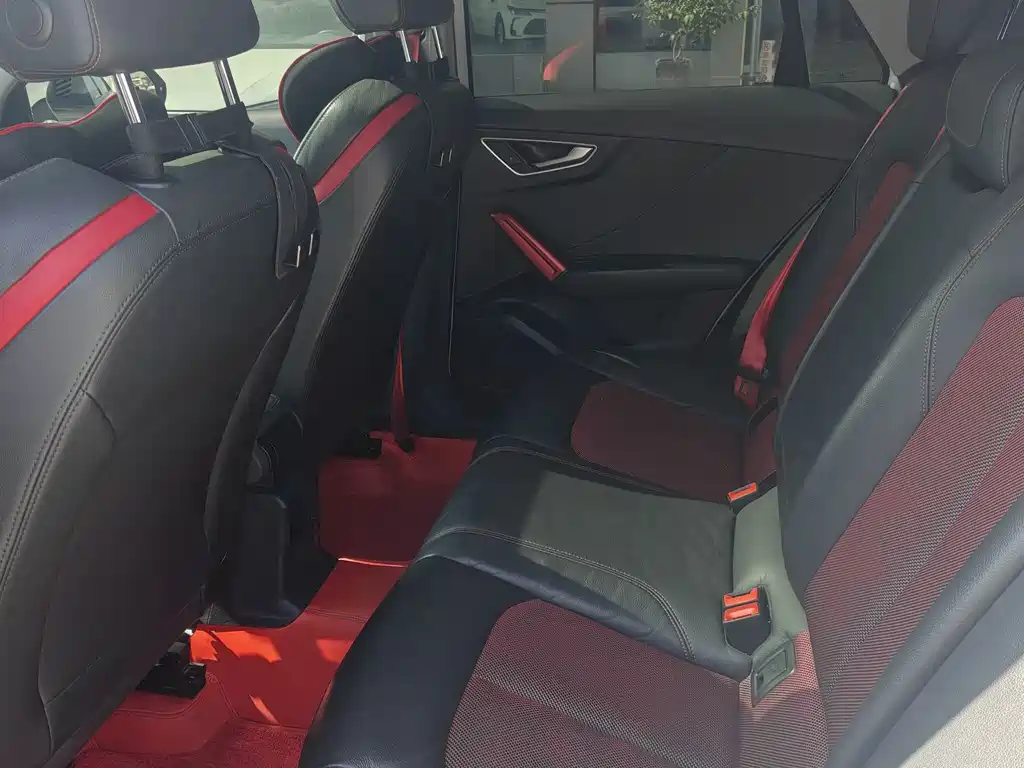 Audi Q2 L 35 TFSI Fashion Dynamic CN-VI
