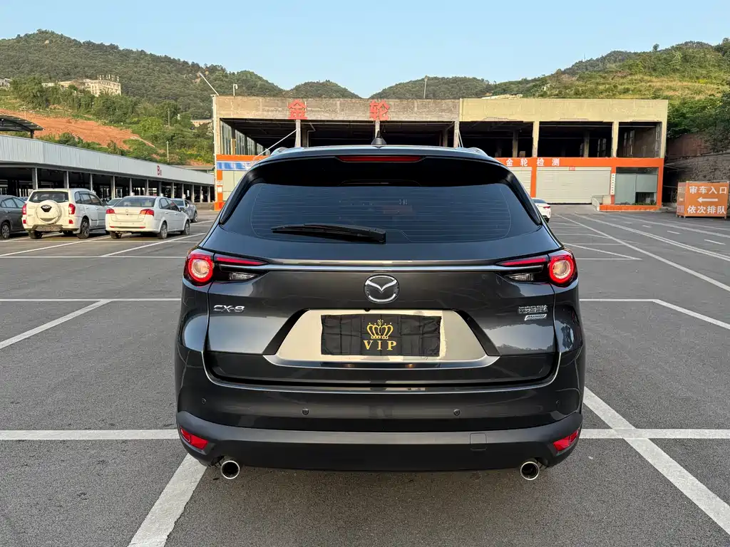 Mazda CX-8 2.5 L 2 WD Distinguished