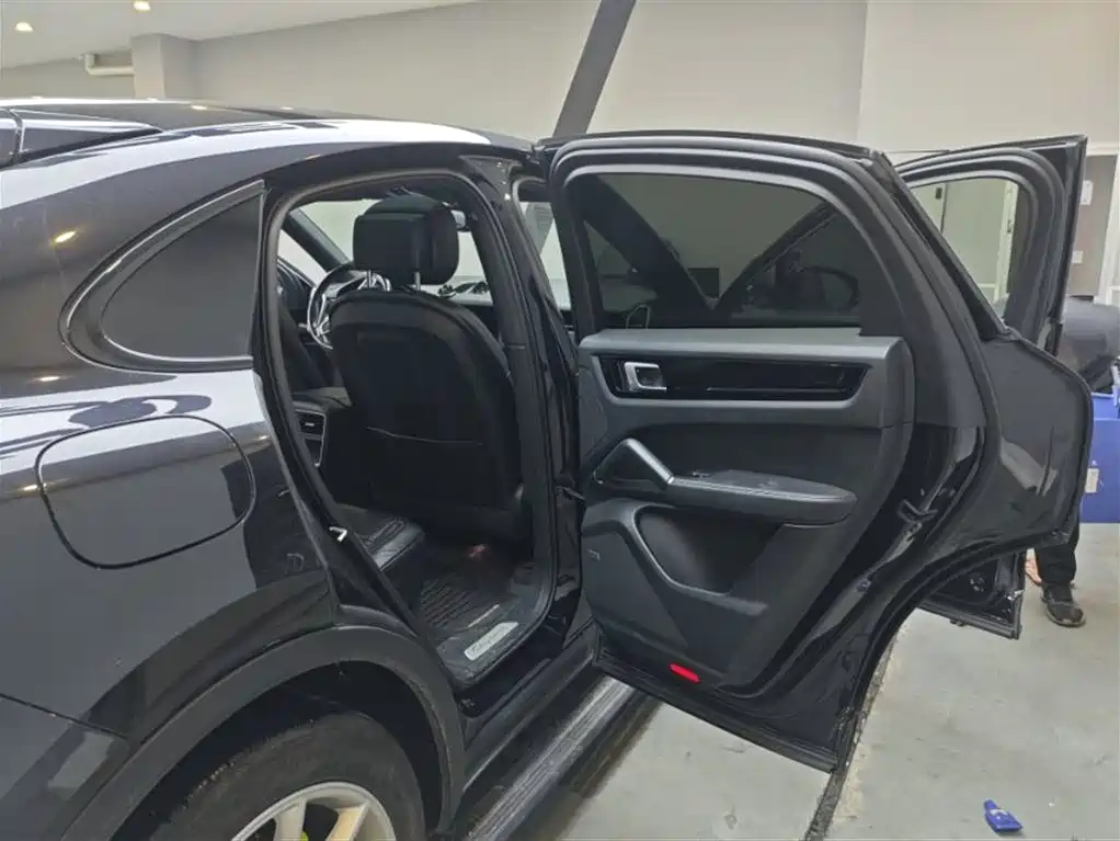 Cayenne NEV Cayenne E-Hybrid 2.0 T