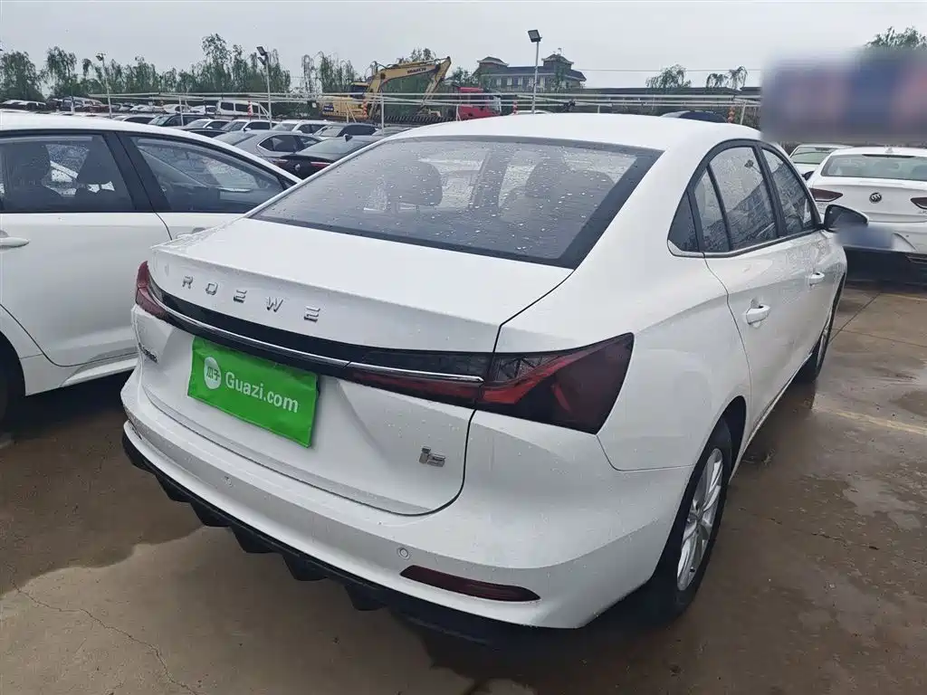 Roewe i5 1.5 L CVT Luxury