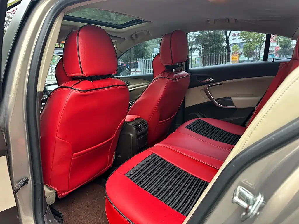 Regal 2.0 L Luxury