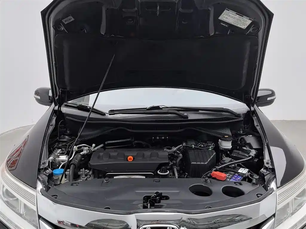 Crider 1.8 L Auto Luxury