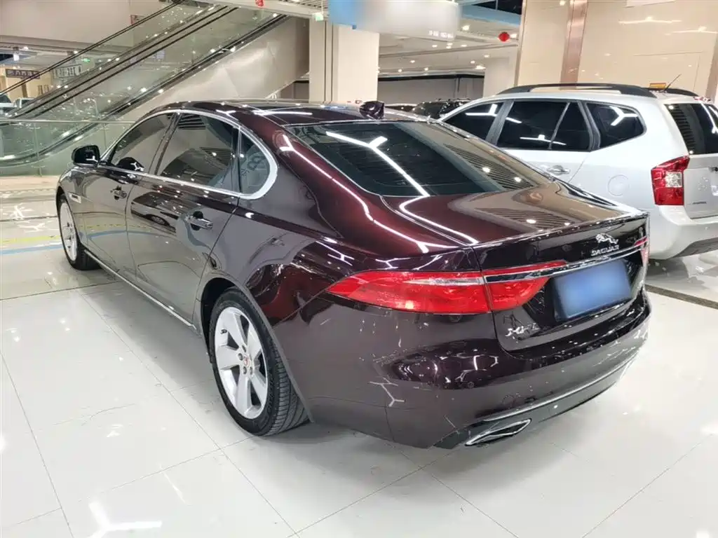 Jaguar XFL XFL 2.0 T 200 PS Elite