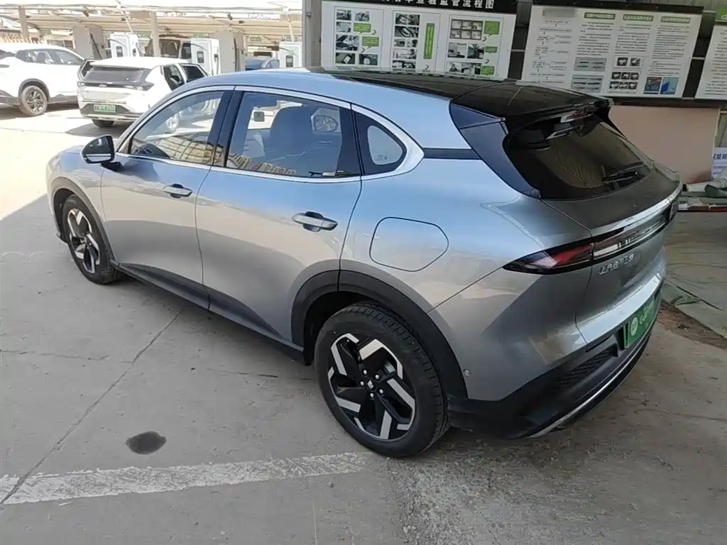 Baojun Yunhai 140 km PHEV