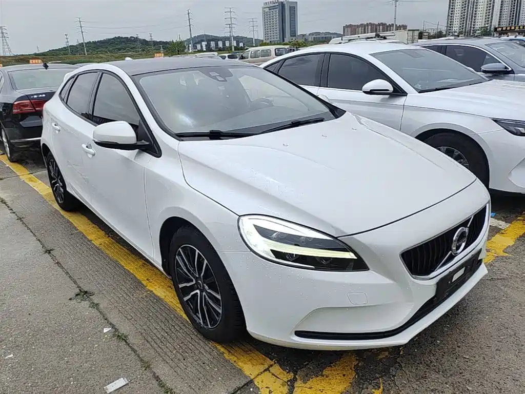Volvo V40 T3 Smart Ease
