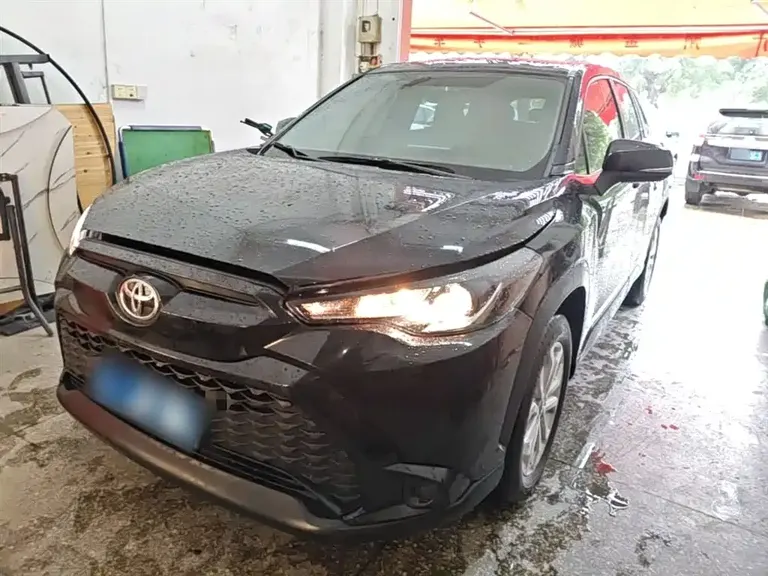 Toyota Frontlander 2.0 L CVT Elite