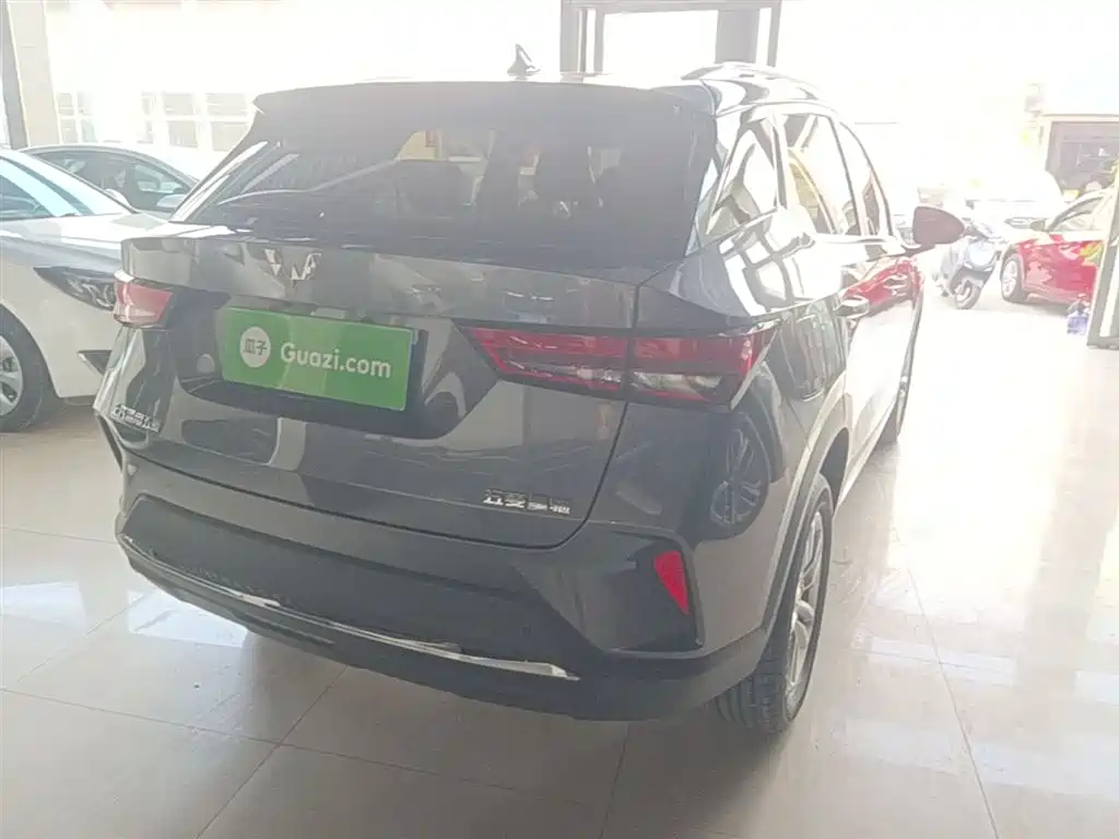 Wuling Xingchi 五菱星驰 2022款 1.5 L 手动自在型