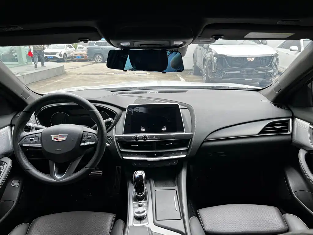 Cadillac CT5 Facelift 28 T Leading Sport