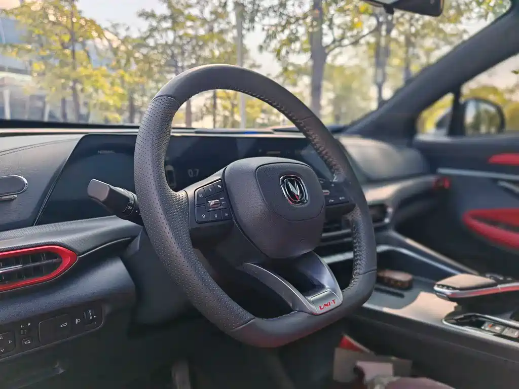 Changan UNI-T 1.5 T Distinguished