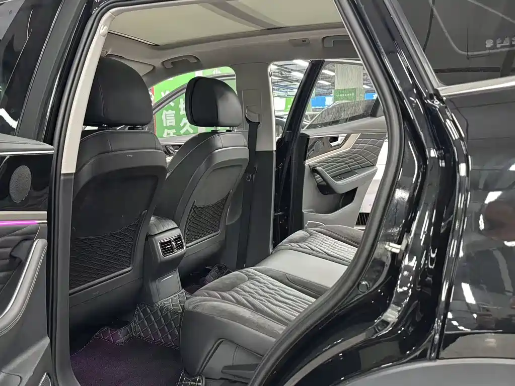 Hongqi HS5 Facelift 2.0 T Connected Flagship Enjoyment