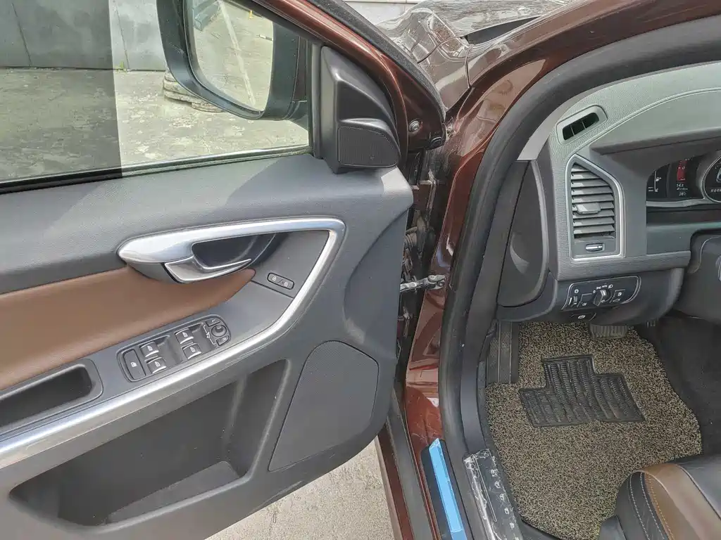 Volvo XC60 T5 Smart Progress