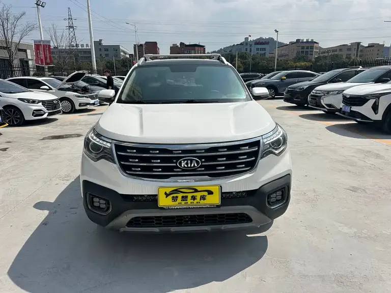 Kia Sportage 2.0 L Auto Smart Enjoyment Luxury CN-V