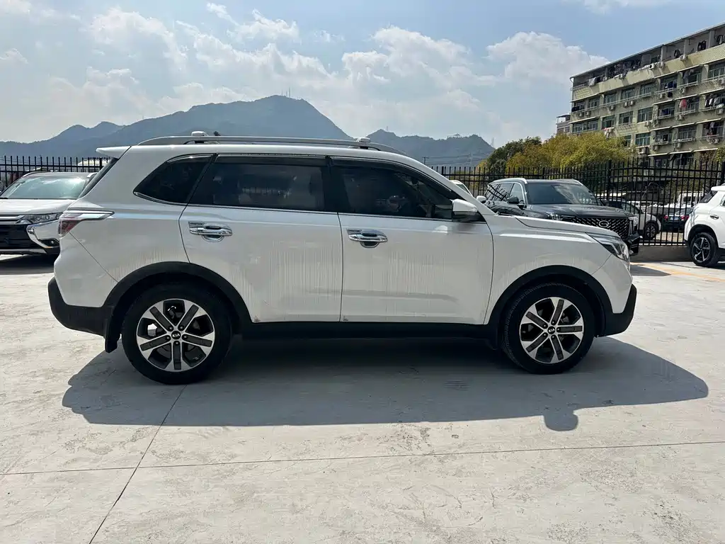 Sportage 2.0 L Auto Smart Enjoyment Luxury CN-V