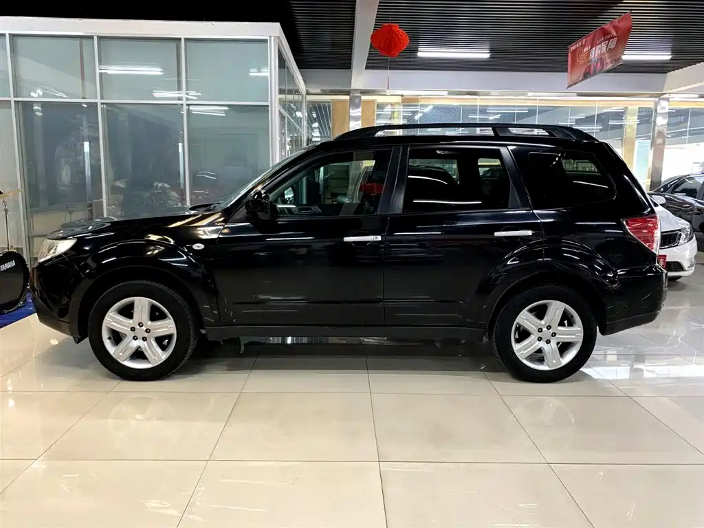 Forester 2.5 XS Auto Luxury