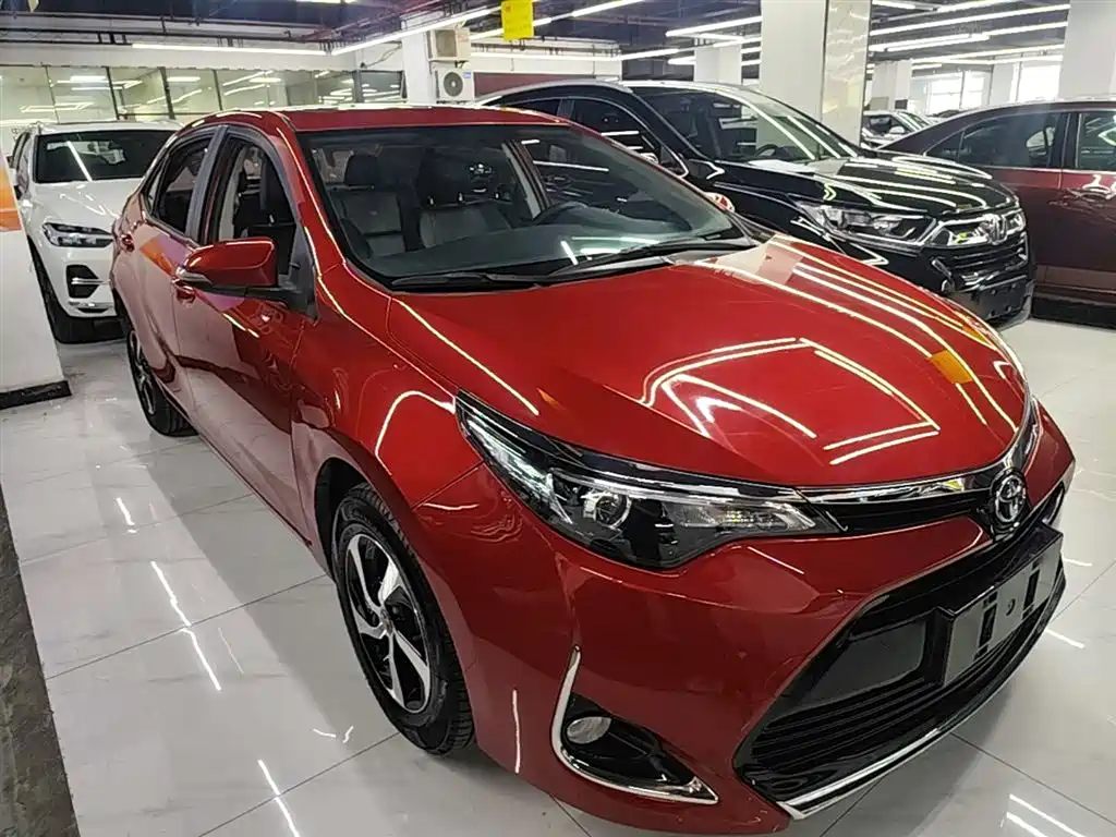 Levin Facelift 185 T CVT Elite CN-V