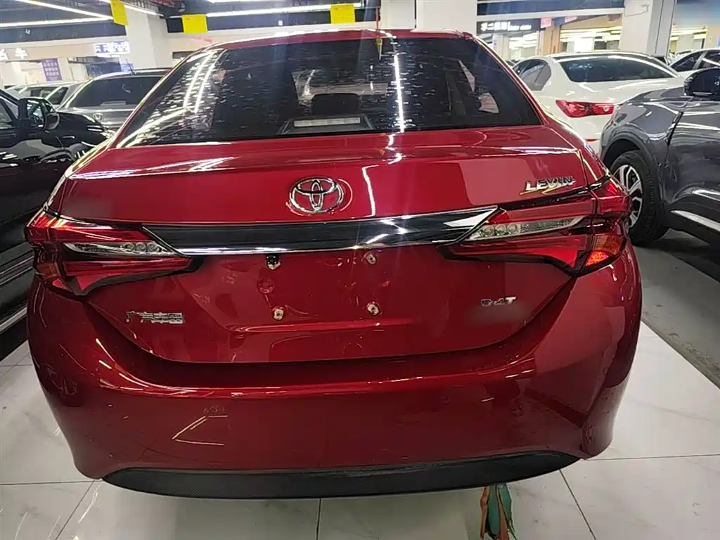 Levin Facelift 185 T CVT Elite CN-V