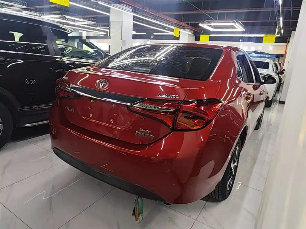 Levin Facelift 185 T CVT Elite CN-V