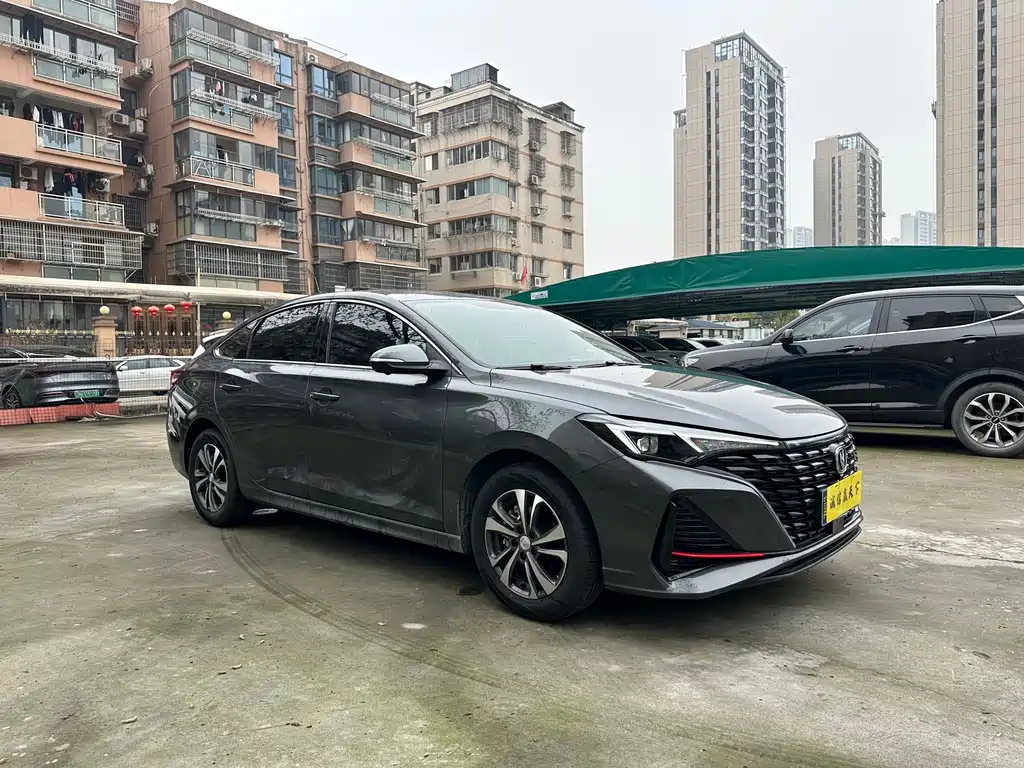 Eado Smooth Enjoyment PLUS Blue Whale NE 1.4 T GDI DCT Distinguished