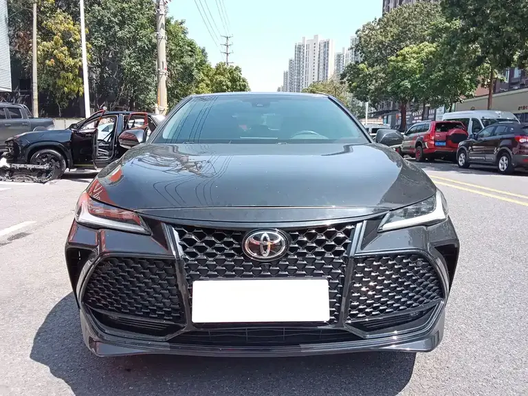Toyota Avalon 2.5 L Luxury
