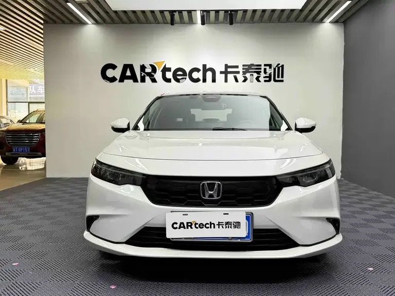Honda Integra 240 TURBO CVT Tech