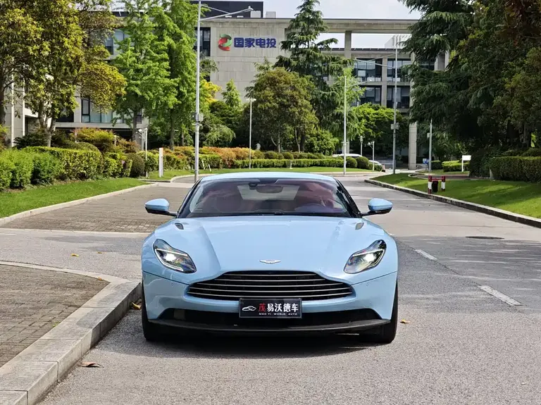 Aston Martin DB11 4.0 T V8 Coupe