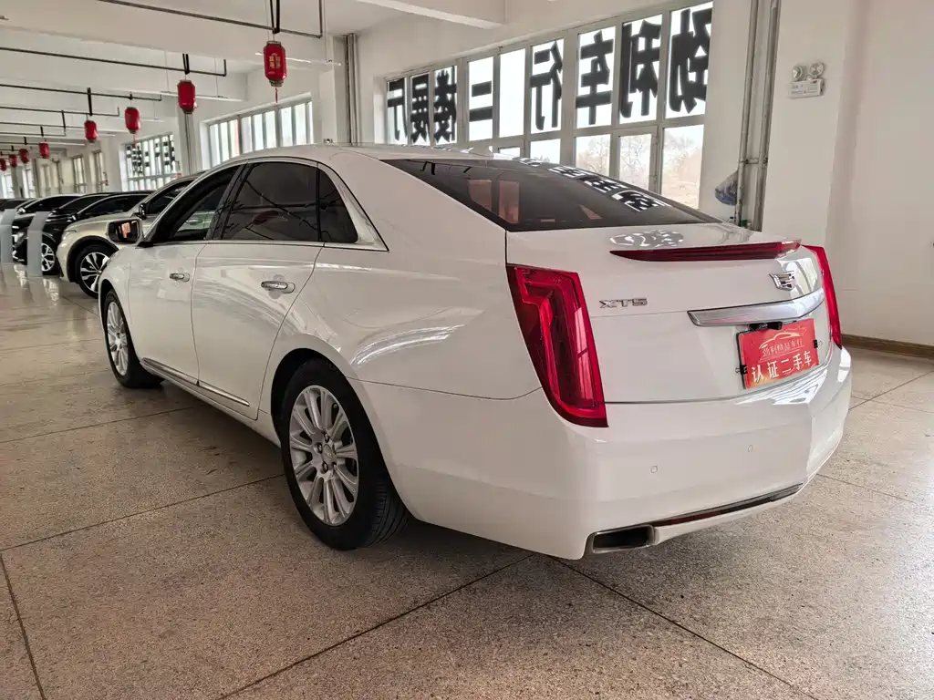 Cadillac XTS 28 T Elite