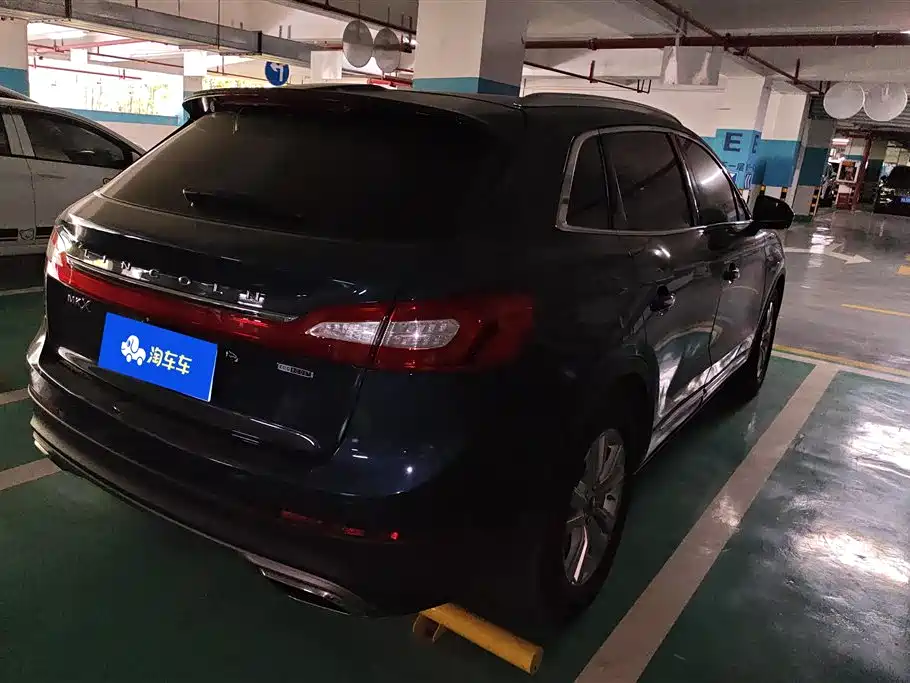 Lincoln MKX 2.0 T 2 WD Premium