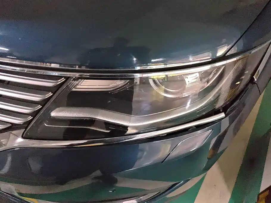 Lincoln MKX 2.0 T 2 WD Premium