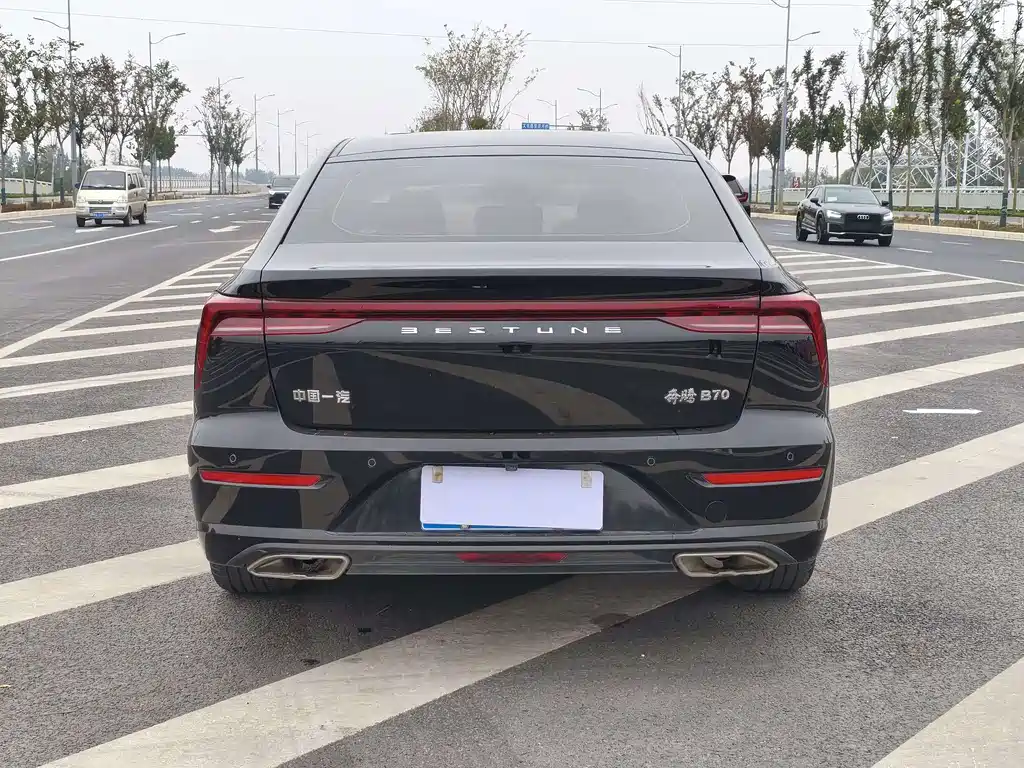 Besturn B70 3 rd Gen 1.5 T Auto Joy