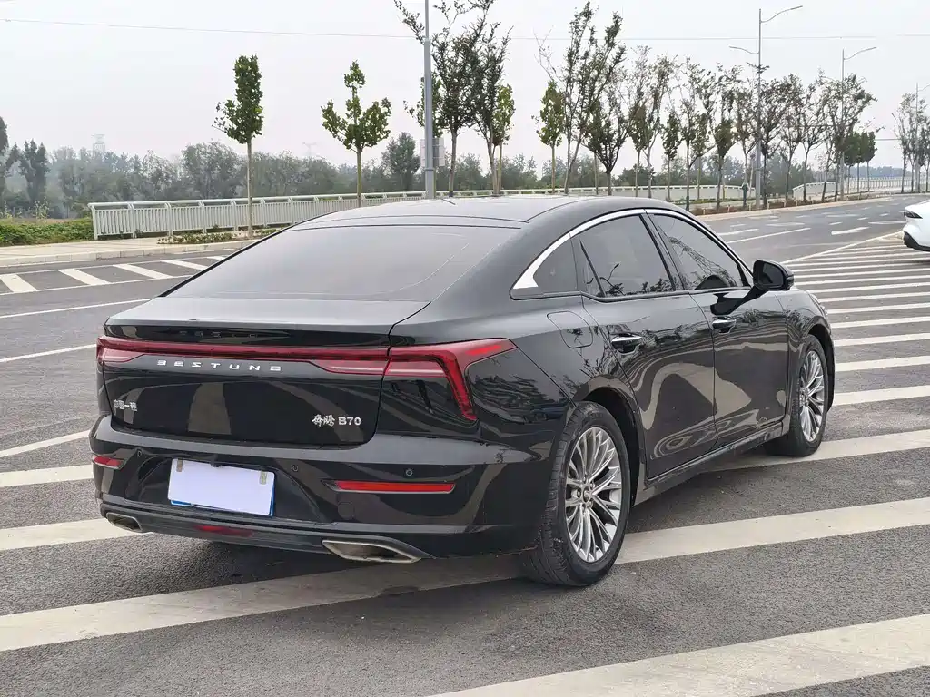 Besturn B70 3 rd Gen 1.5 T Auto Joy