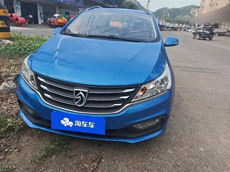 Baojun 310 1.2 L Manual Luxury