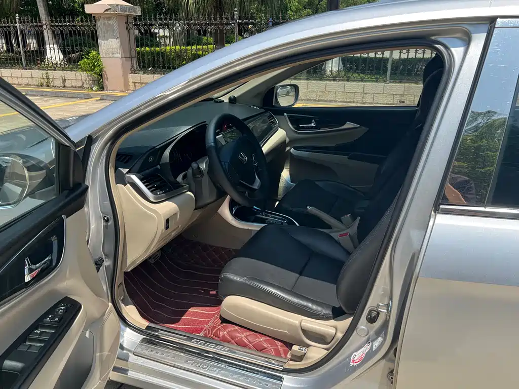 Crider 1.8 L Auto Comfort