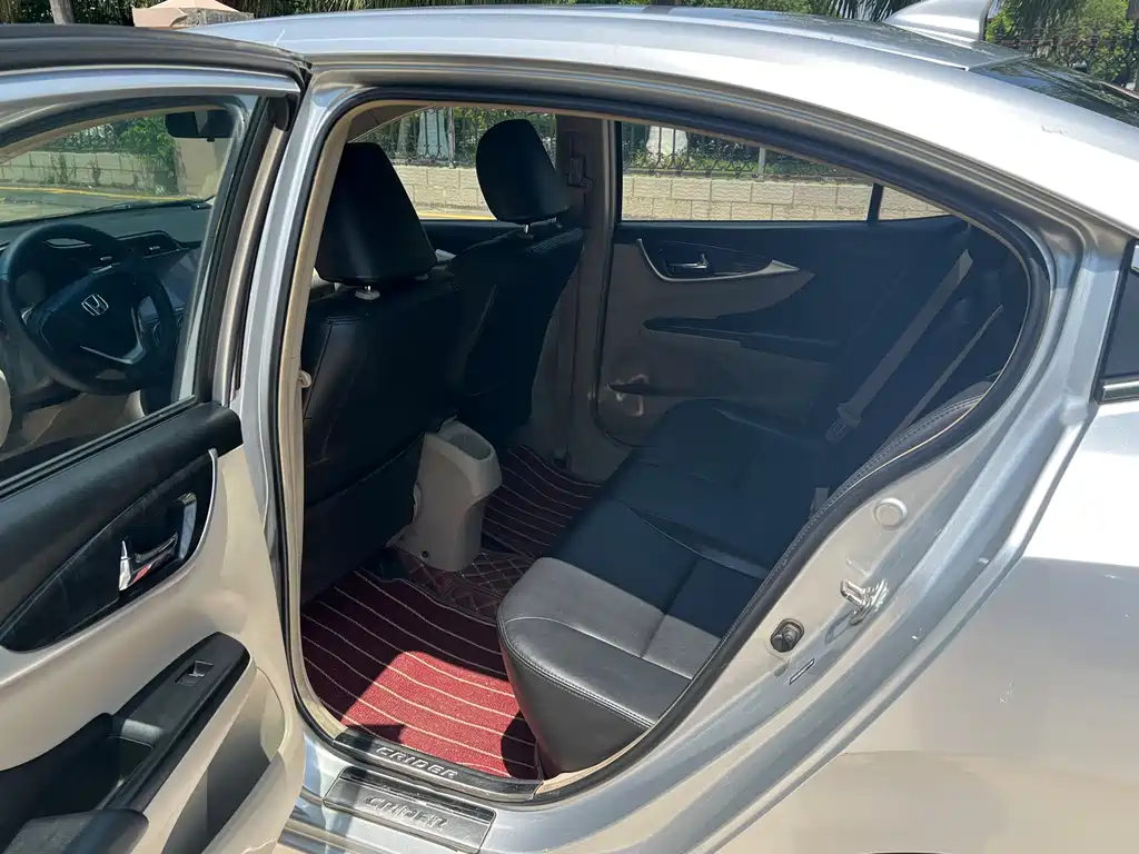 Crider 1.8 L Auto Comfort
