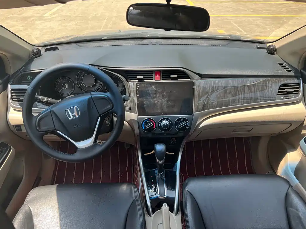 Crider 1.8 L Auto Comfort