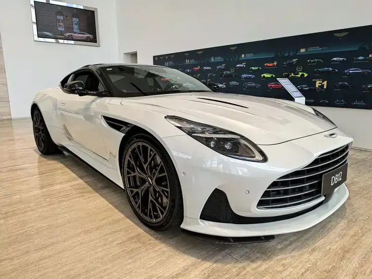 Aston Martin DB12 4.0 T V8 Coupe