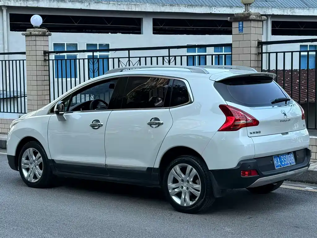 Peugeot 3008 2.0 L Auto Classic