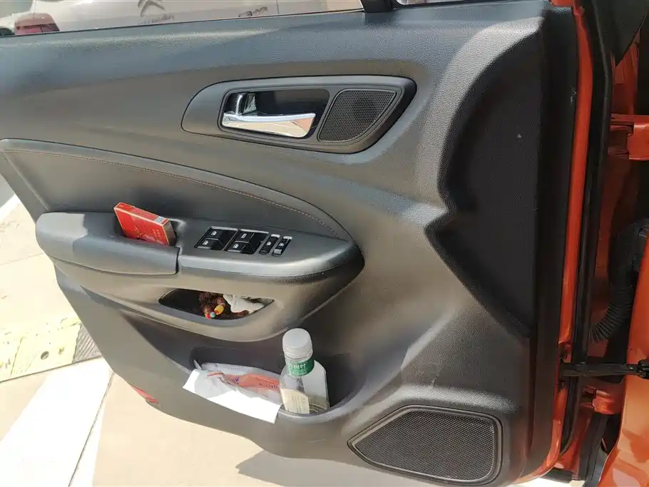 Changan CS15 1.5 L Auto Fashion