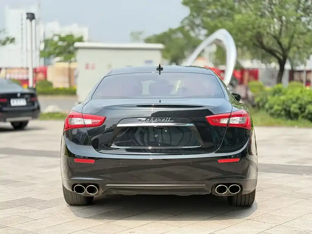 Ghibli 3.0 T Standard