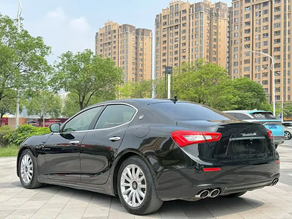 Ghibli 3.0 T Standard