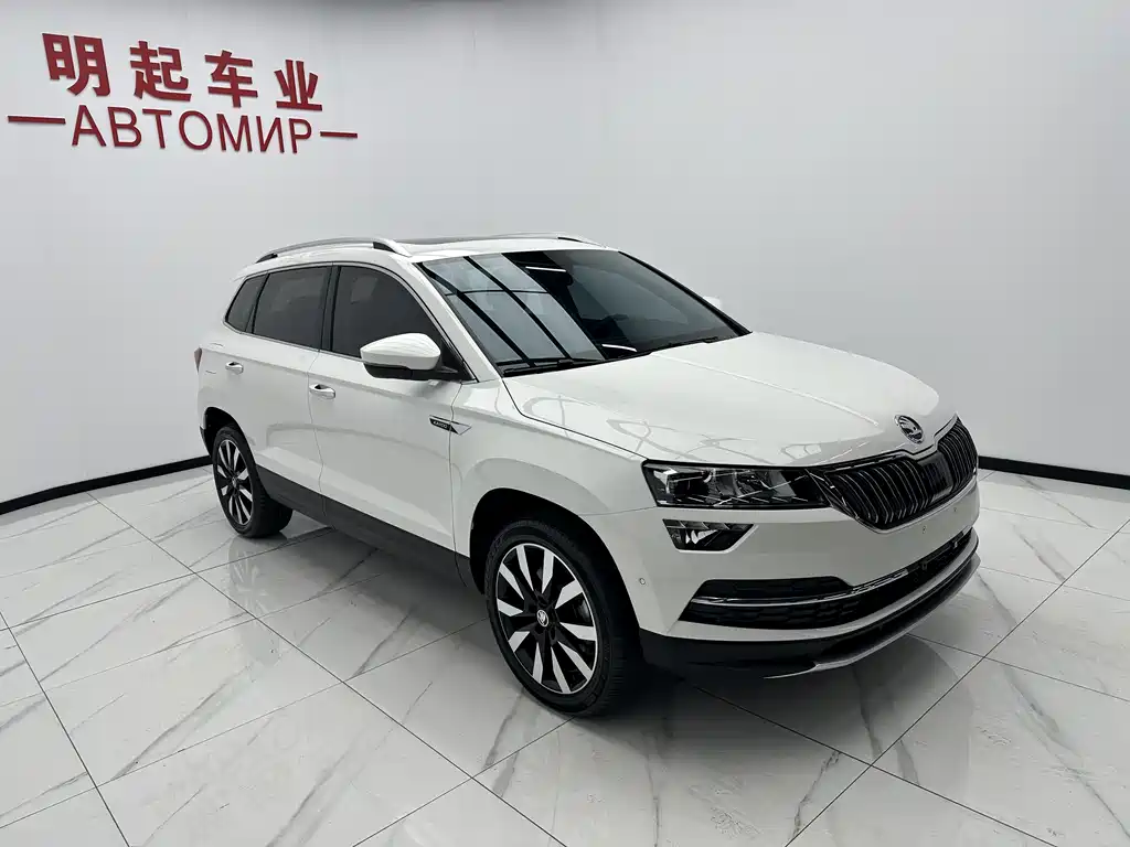 Karoq TSI280 Luxury