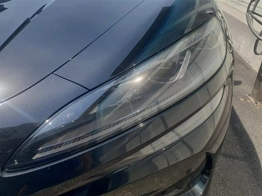 Denza Z9 1100 km 4 WD Max