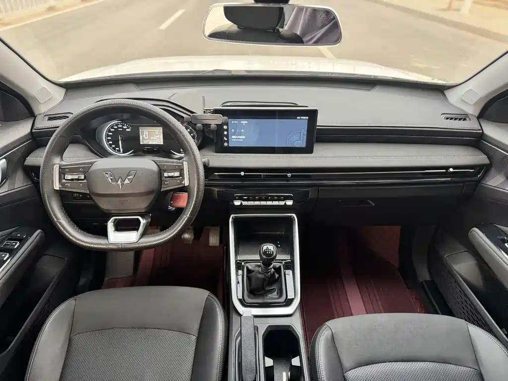 Wuling Xingchi 五菱星驰 2022款 1.5 L 手动自在型