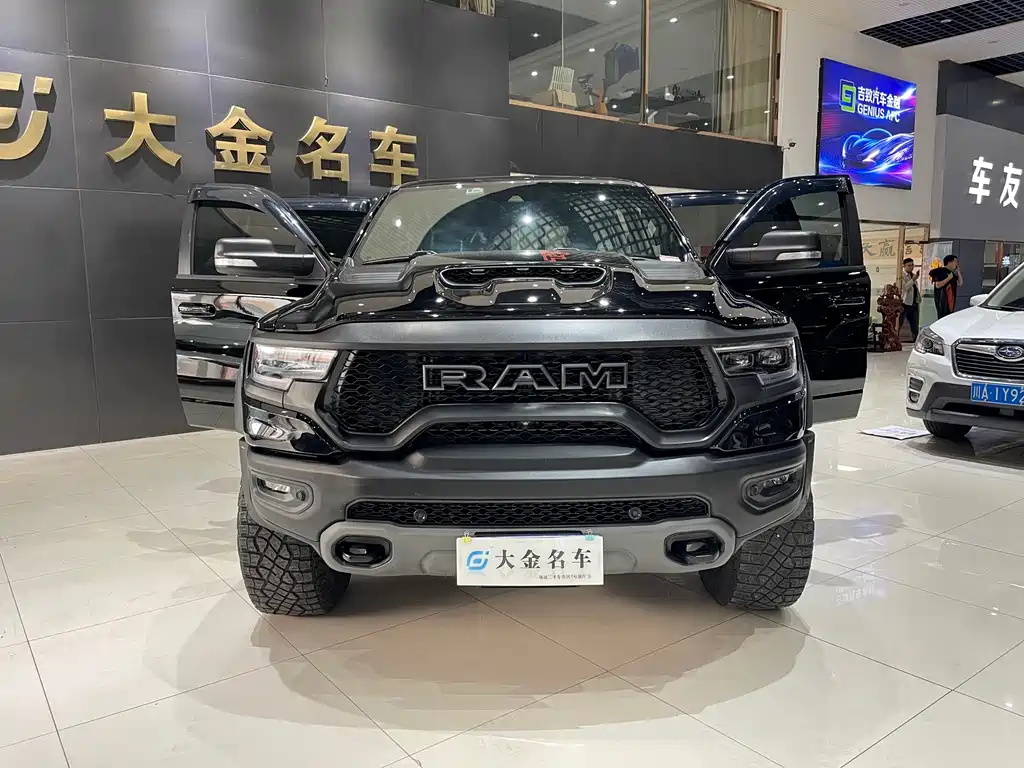 RAM Trucks 6.2 T Auto